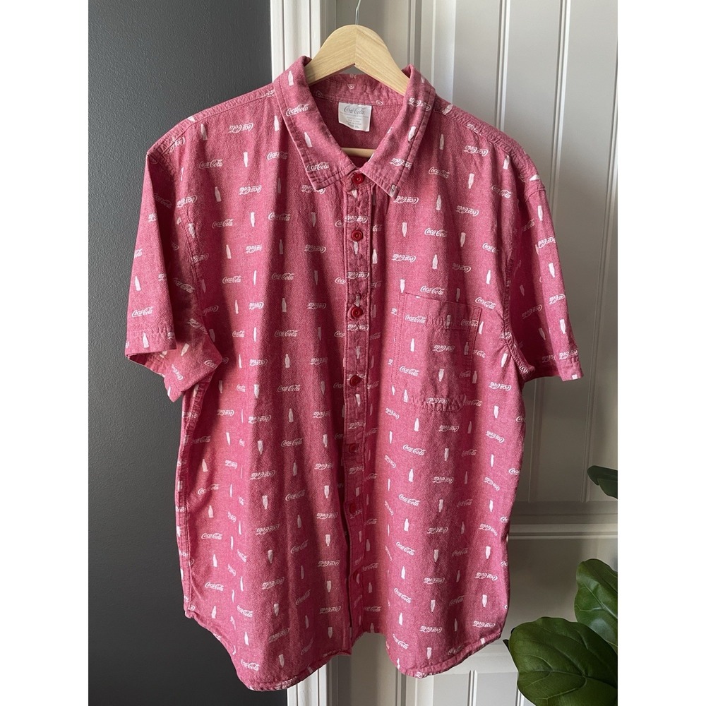 Coca-Cola Button Down Shirt Men's XL 100% Cotton Coke Logo Casual Collared Red